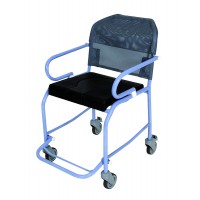 Fauteuil de douche sur petites roues